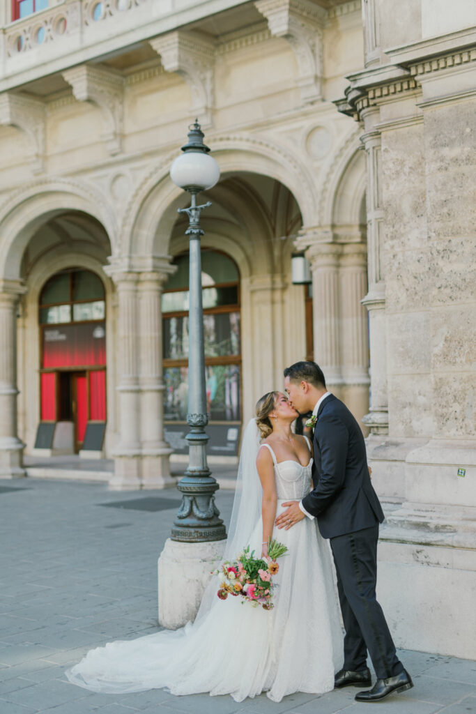 Wedding couple in front the Vienna opera